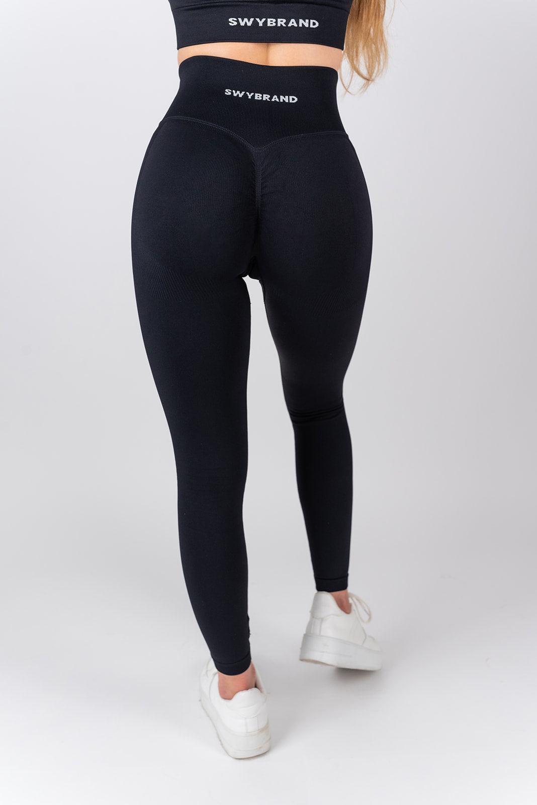 Push Statement Leggings